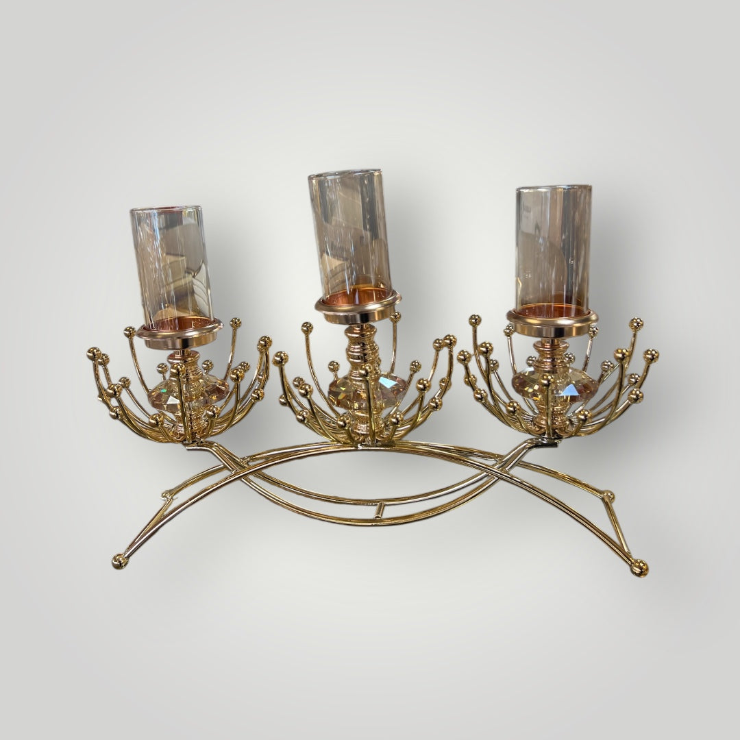 Candelabro Dorado de Cristal para 3 Velas – Centro de Mesa Elegante