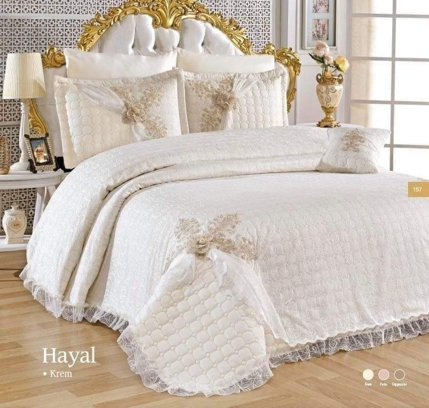 Set de Cama de Lujo "Hayal" – Cubrecama Acolchado con Encaje - COLOR CREMA