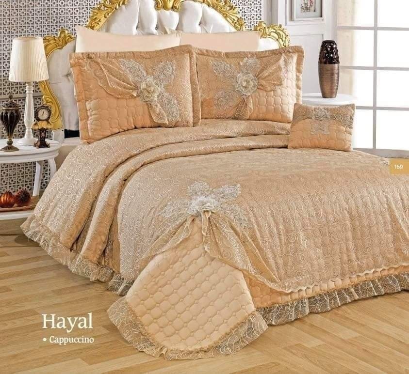 Set de Cama de Lujo "Hayal" – Cubrecama Acolchado con Encaje - COLOR CAPUCHINO