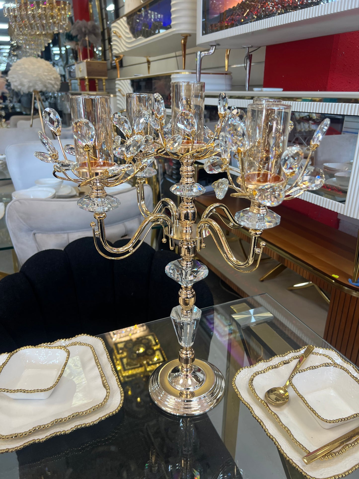 Gran candelabro clásico de salón (dorado)