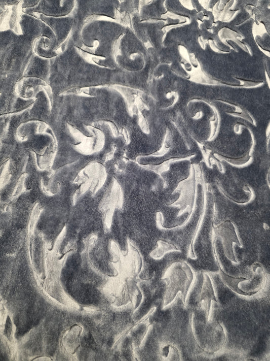 🛏️✨ Manta Súper Suave de Lujo HOME Deluxe 220x240 cm – 5,65 kg – 100% Poliéster – Gramaje 1.070 g/m² - COLOR GRIS OSCURO