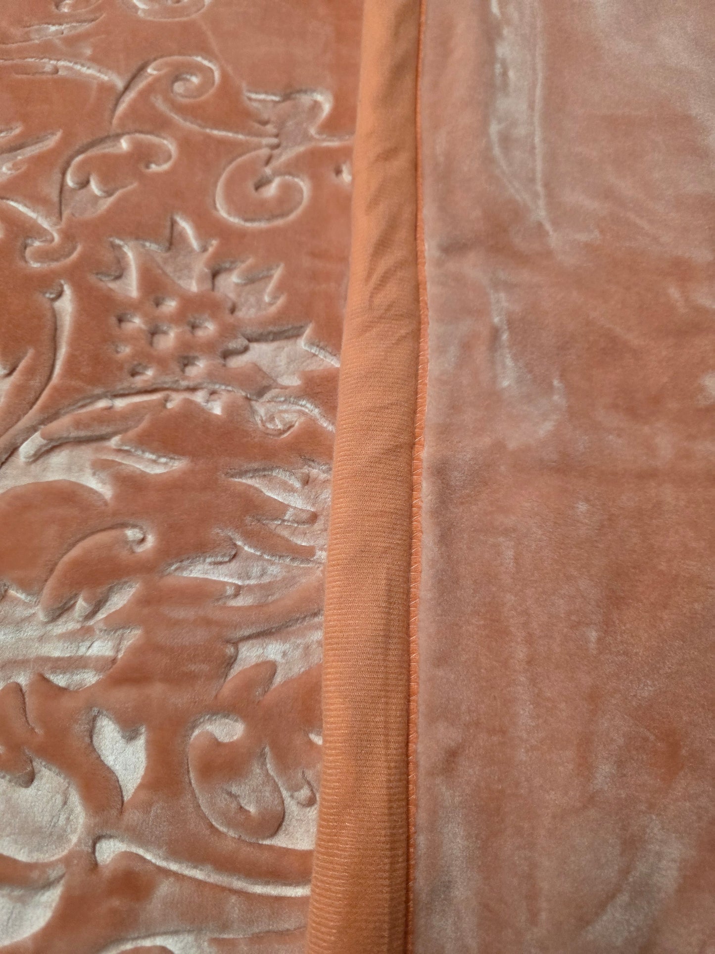 ๐๏ธโจ HOME Deluxe Super Soft Luxury Blanket 220x240 cm โ 5.65 kg โ 100% Polyester โ Weight 1,070 g/mยฒ โ TERRACOTTA PINK