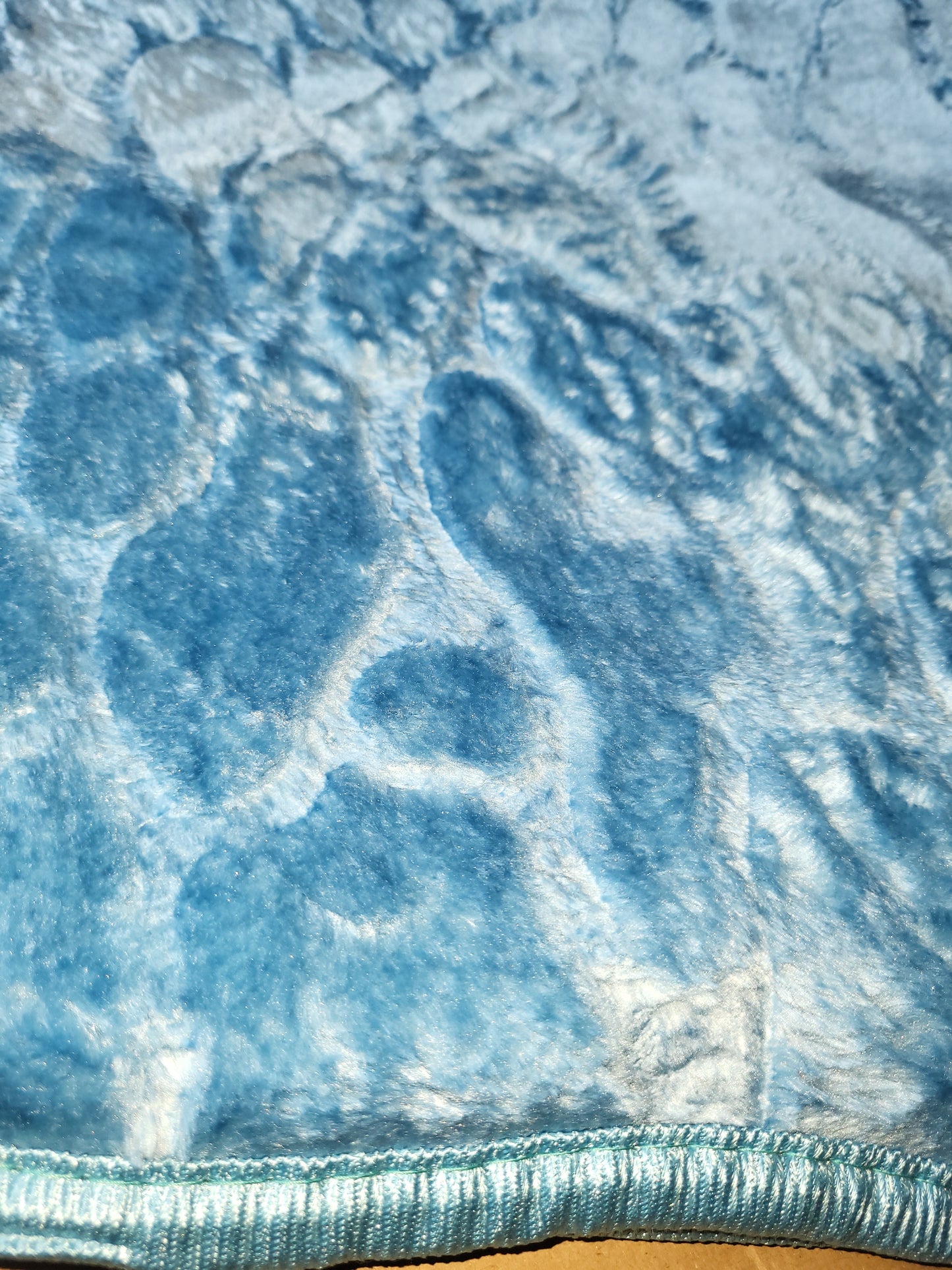 Manta Raschel 220 x 240 cm – 2 kg – 100% Poliéster