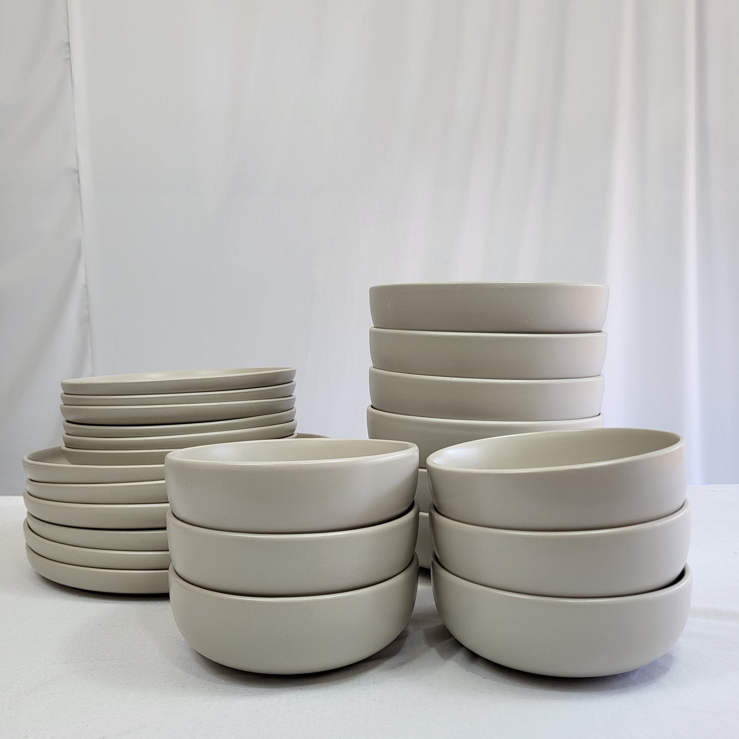 Set de Vajilla Duna Beige con Platos y Cuencos