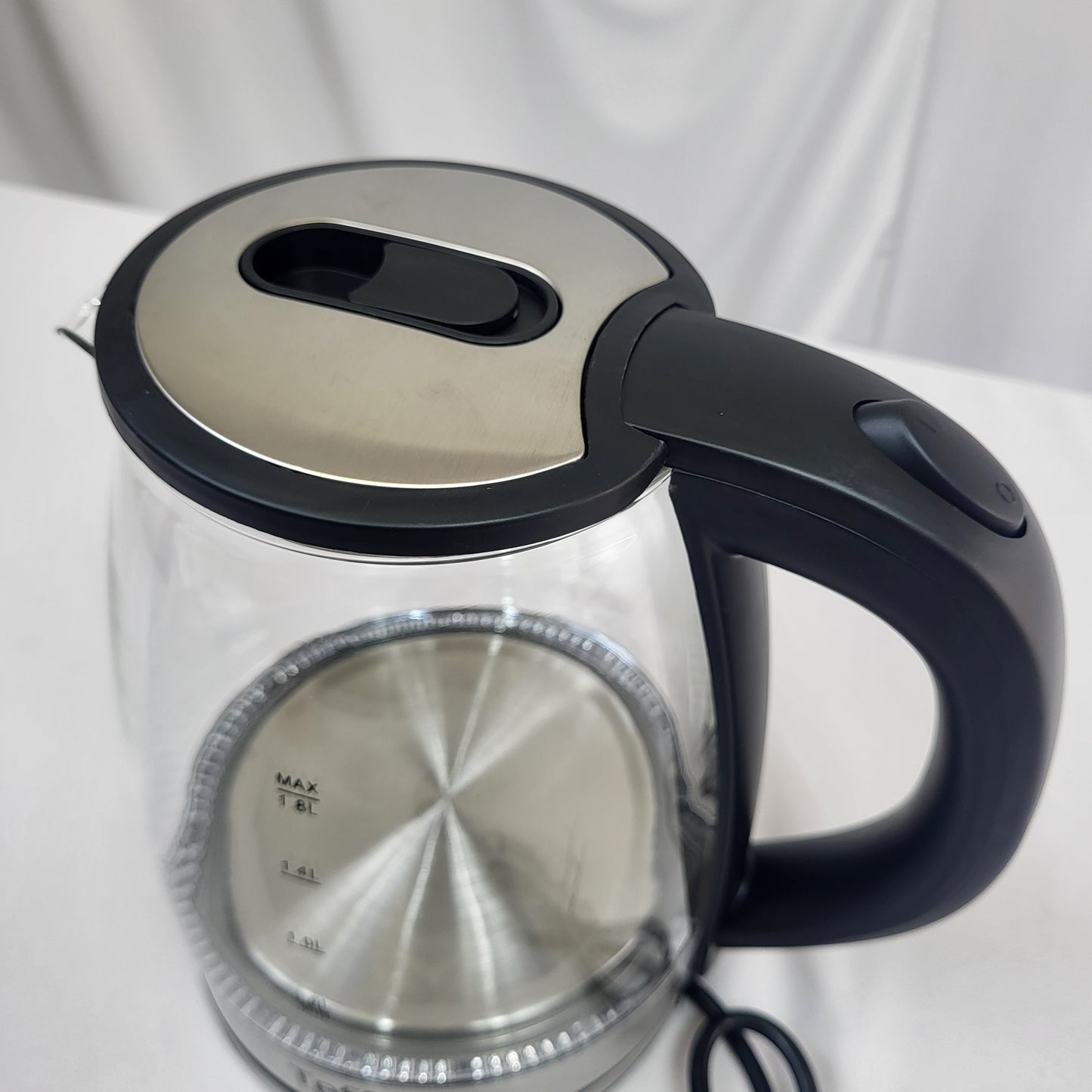 Hervidor Eléctrico de Cristal Aura 1,8L con Luz LED