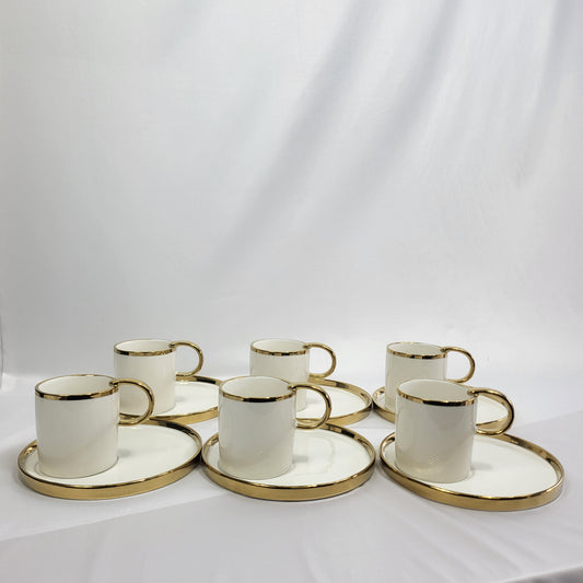 Set de 6 Tazas de Porcelana Blanca con Borde Dorado y Platillo - Queen's Porcelain