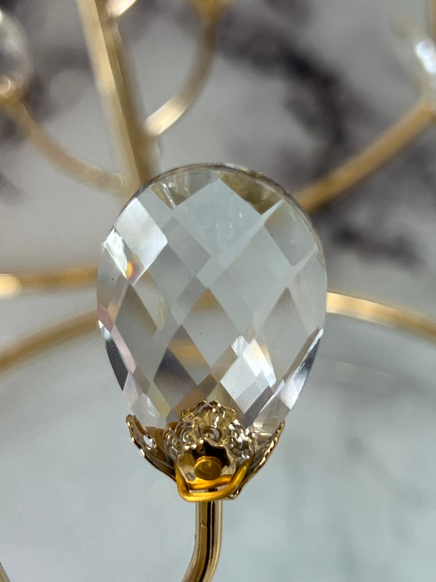 ✨ Set de 3 Mesas Decorativas de Lujo – Dorado con Cristales y Superficie de Espejo 🪞