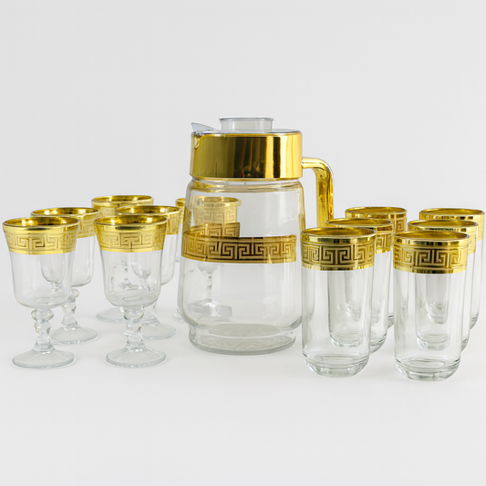Juego de Jarra y Vasos de Cristal con Detalles Dorados – 13 Piezas