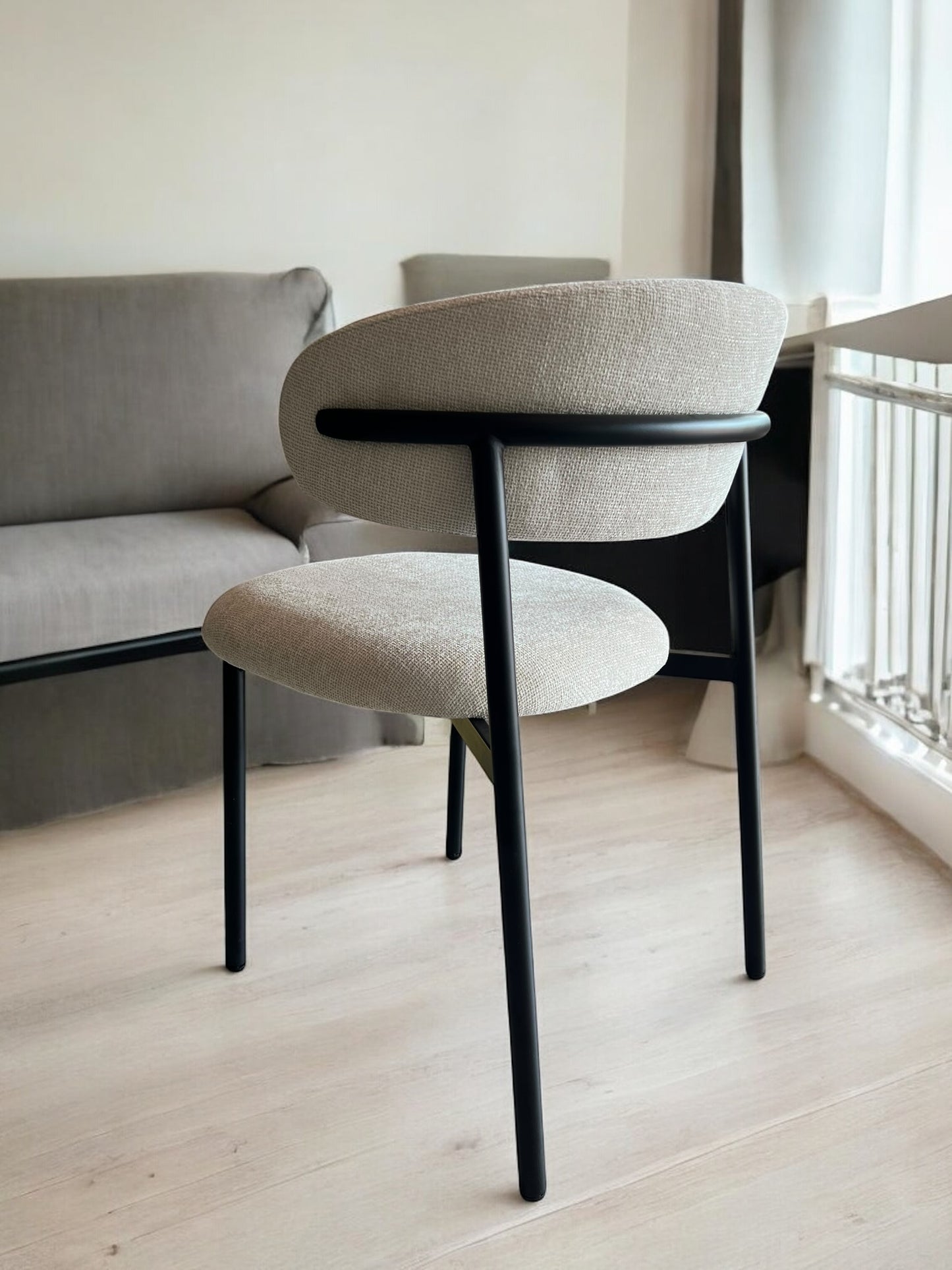 Silla madera DT-KC005 Tela Beig Patas Negro