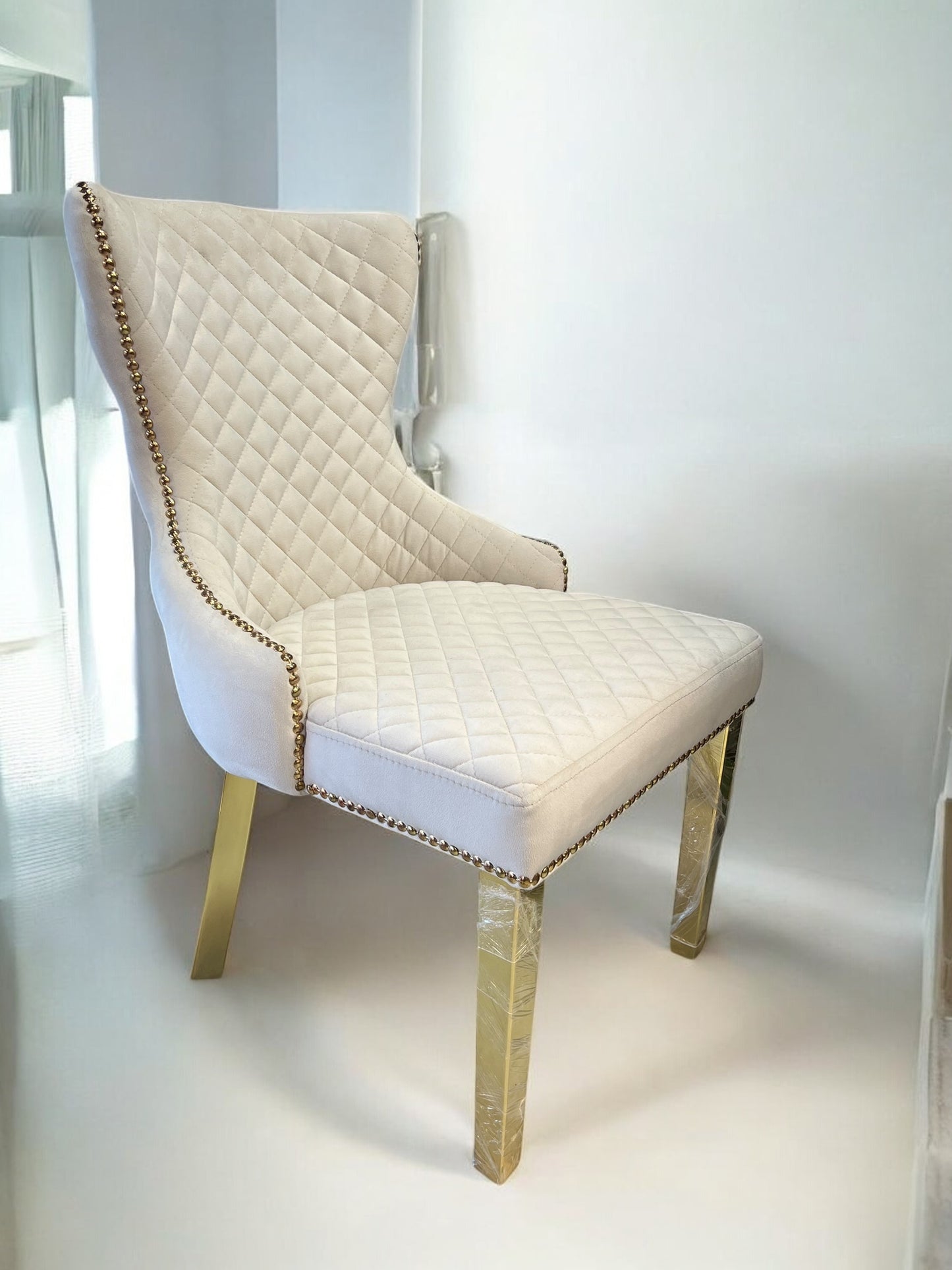 Silla terciopelo LONDRASCHAIRV01 para beig claro, patas de metal dorado