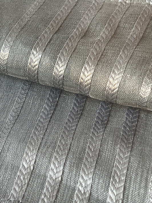 CORTINA VISILLO MODELO RUFFLE 140 X 240 CM - COLOR GRIS (ANILLAS) – GÉRARD PASQUIER