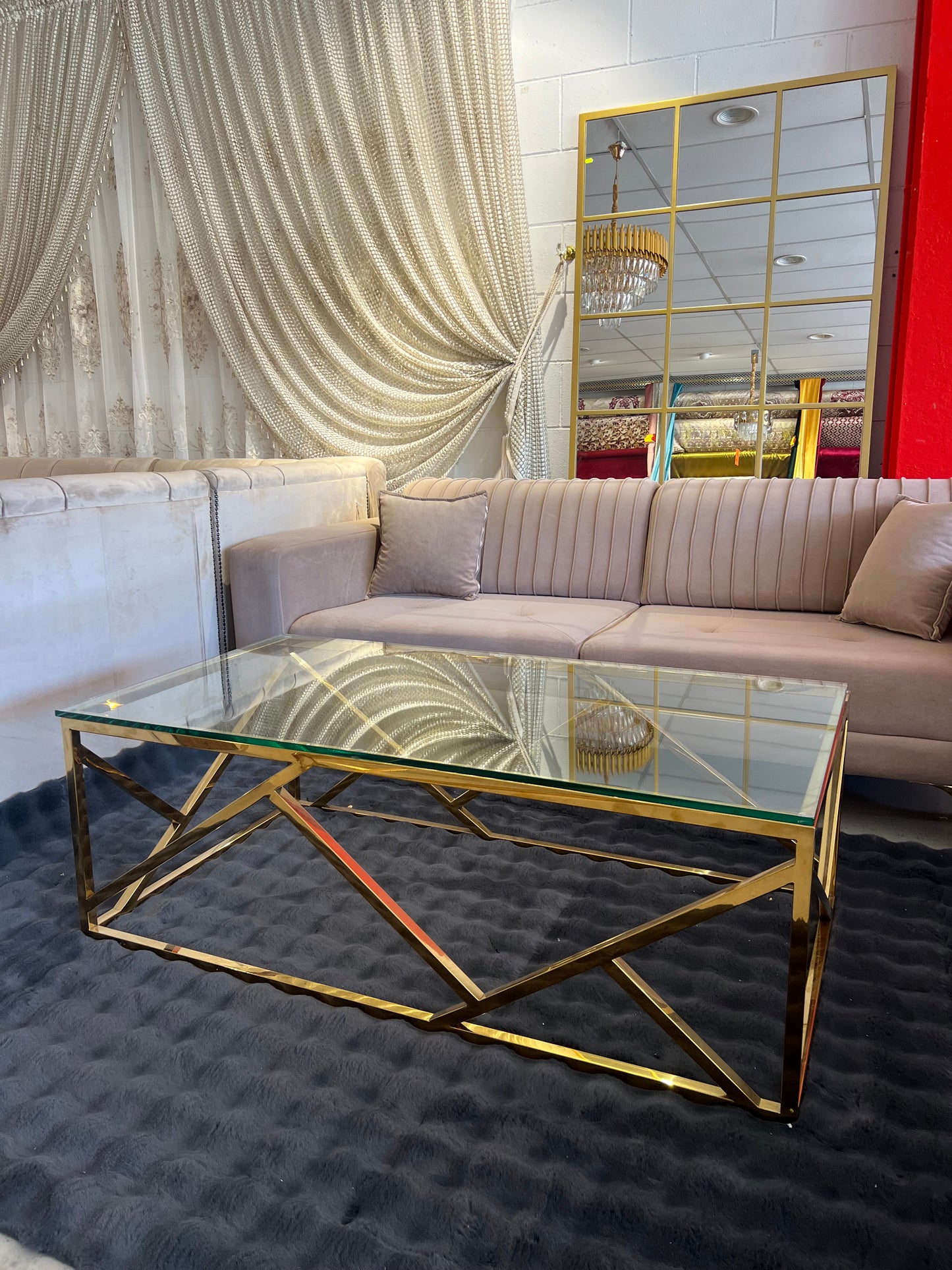 Mesa de centro de cristal y patas acero inoxidable dorado