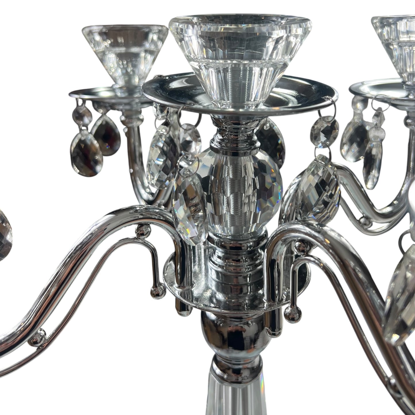 Castiçal com base de prata e taças de cristal esculpido