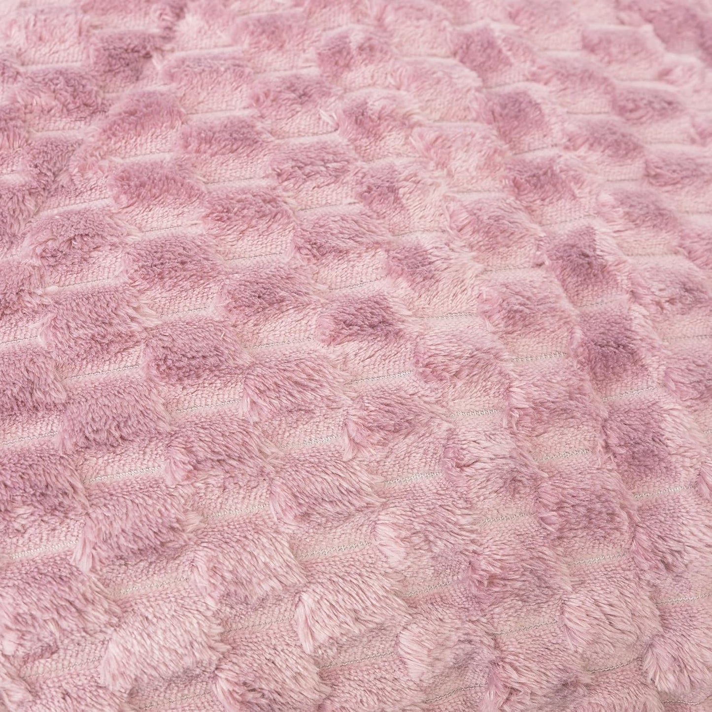 EDREDÓN BORREGO NÓRDICO MODELO PANAL - COLOR ROSA