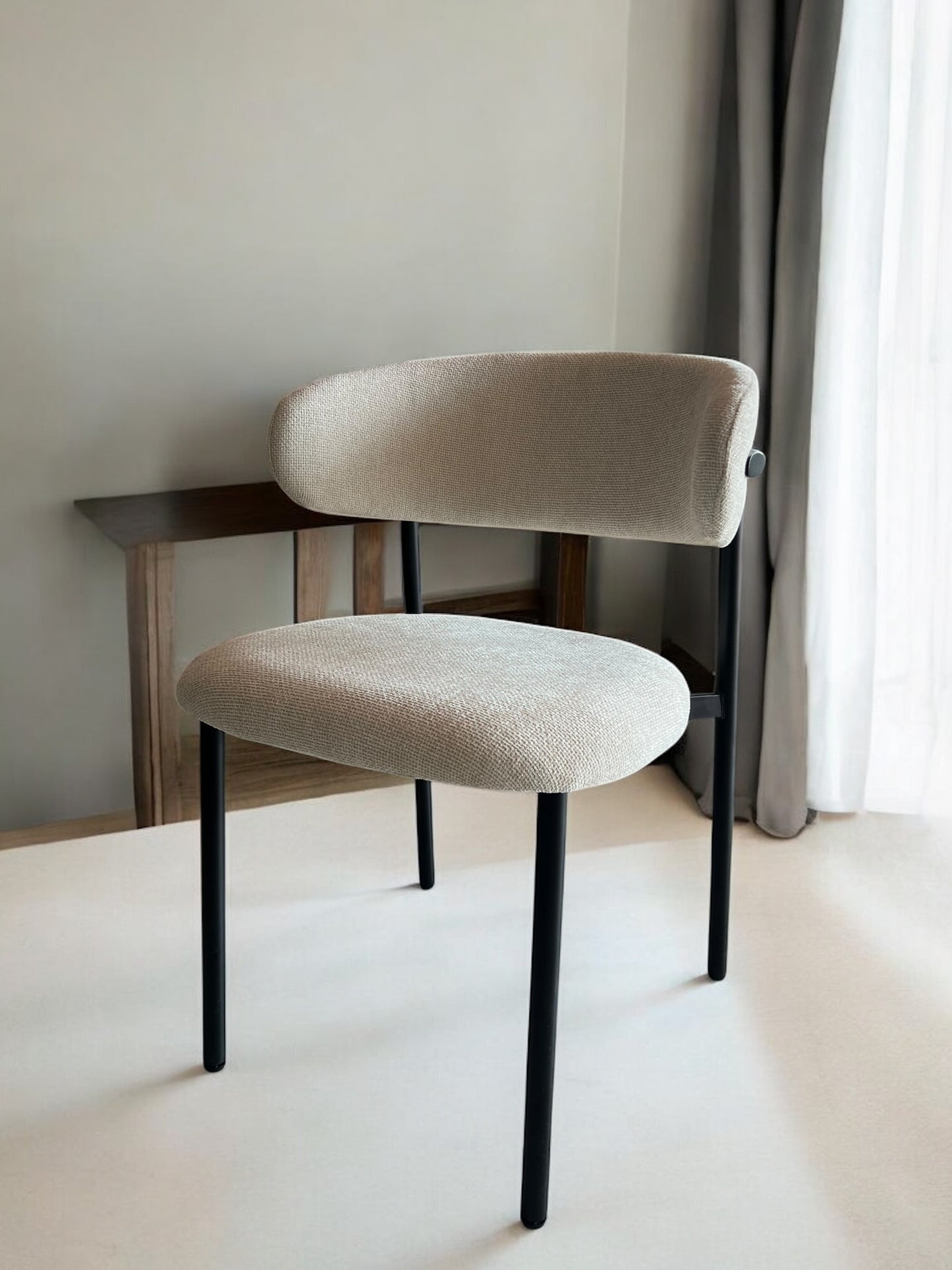 Silla madera DT-KC005 Tela Beig Patas Negro