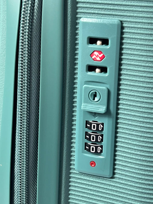Maleta Resistente y Elegante – Viaja con Estilo y Seguridad - AZUL VERDE