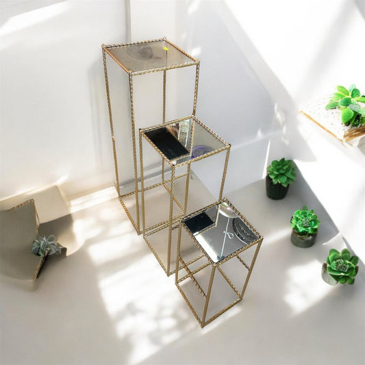 Set de 3 Pedestales Decorativos Dorados con Cristal Espejado