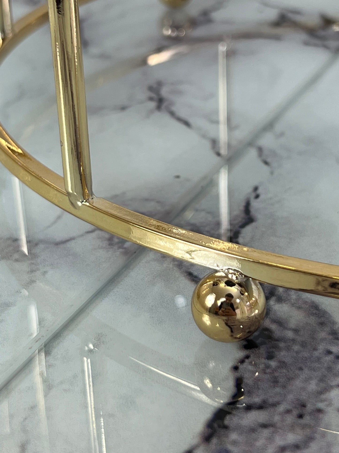 ✨ Set de 3 Mesas Decorativas de Lujo – Dorado con Cristales y Superficie de Espejo 🪞