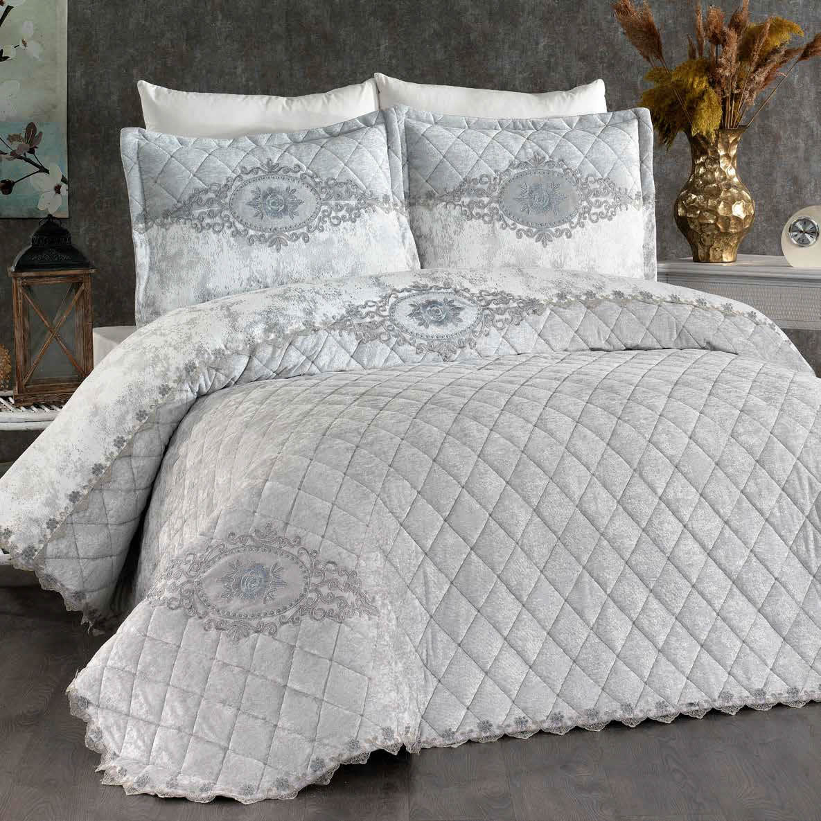 Set de Cama de Lujo "Marianna" – Cubrecama Acolchado con Encaje - COLOR GRIS