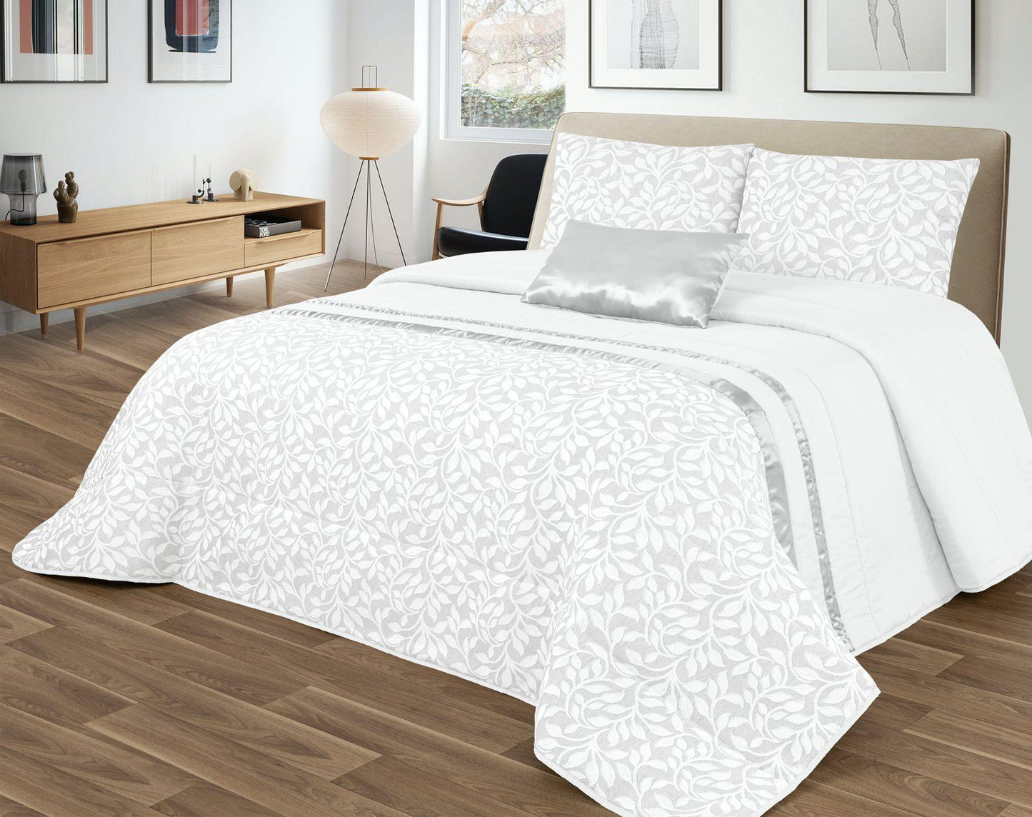 Colcha GOOLD Elegante – Conjunto Decorativo con Dos Almohadas, 250 x 260 cm - COLOR BLANCO CON DETALLES EN PLATA