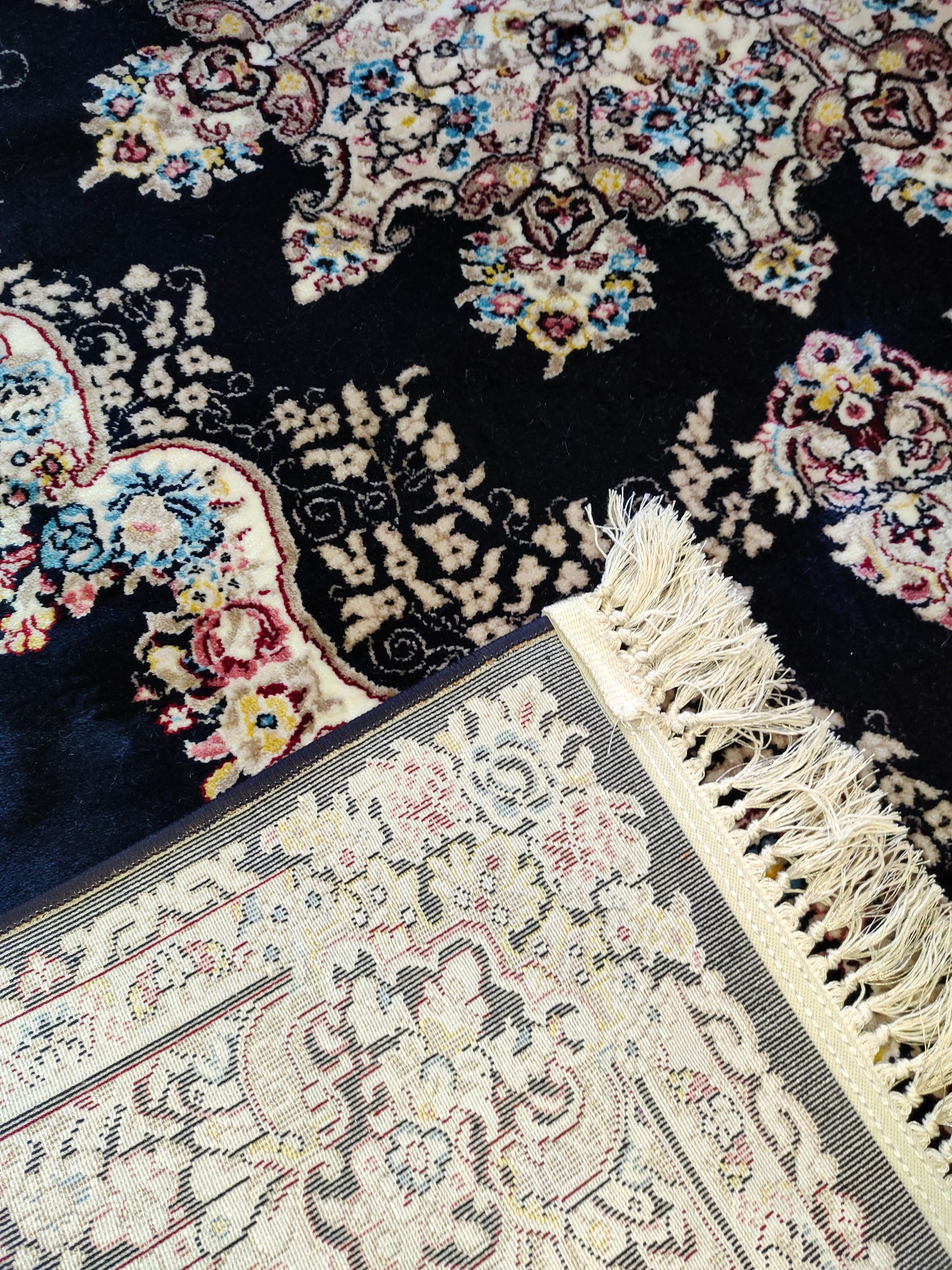 Alfombra Diseño Turca Azul con Detalles en Azul – Inspiración Otomana, Hecha en Turquía