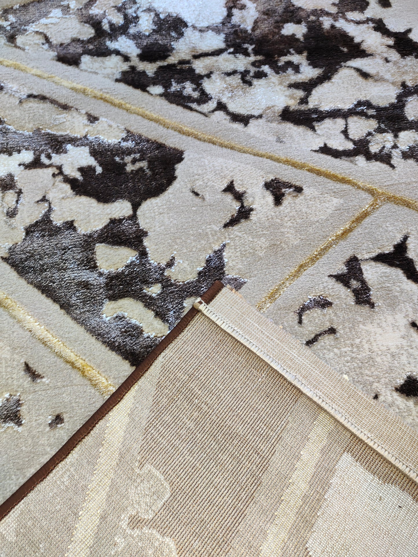 Alfombra Diseño Mármol 3D Marrón con Detalles en Marrón – Efecto Brillante y Realista