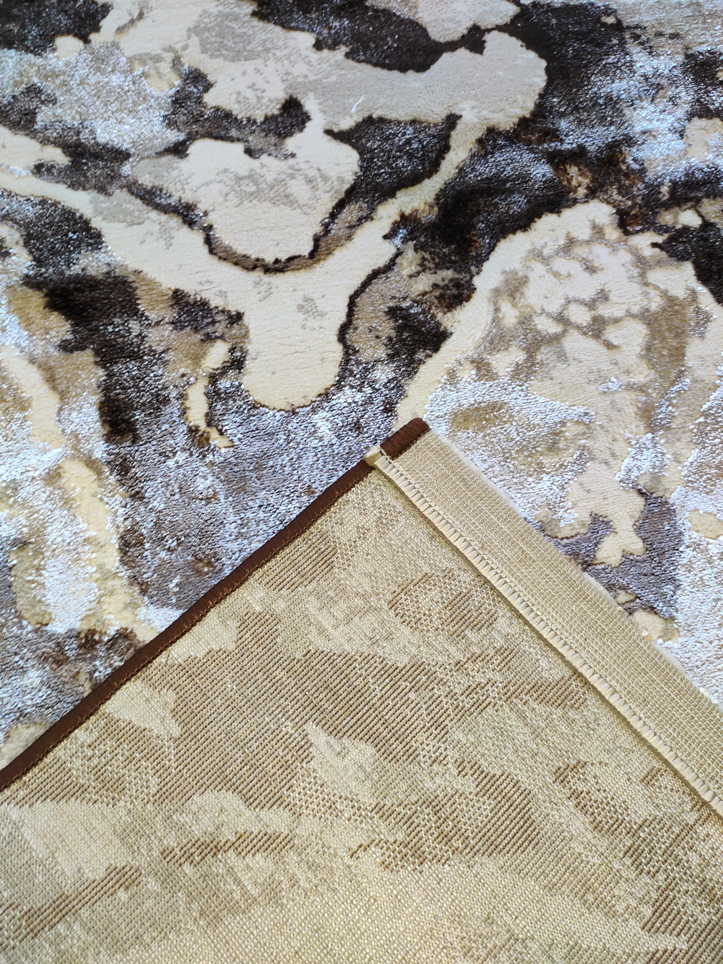 Alfombra Diseño Mármol 3D Marrón con Detalles en Beig – Estilo Natural y Sofisticado