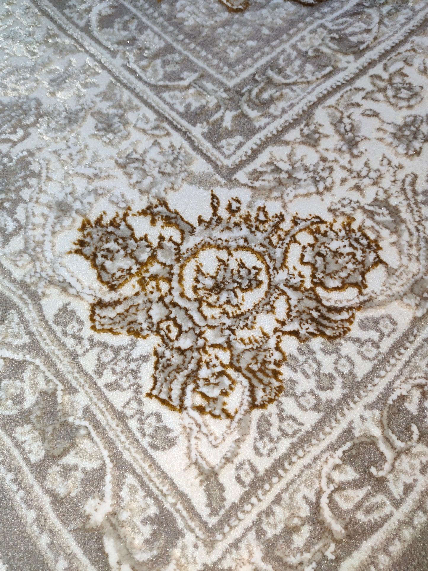 Alfombra Diseño Arabia Marrón con Detalles en Crema – Tonos Cálidos y Acogedores