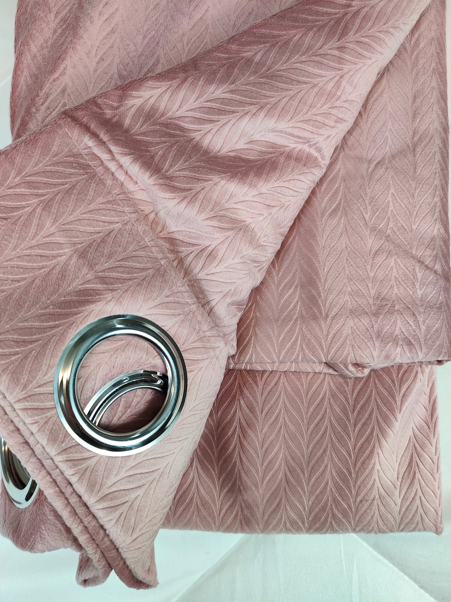 Cortinas de Terciopelo de Alta Calidad MODELO ESPIGAS – COLOR ROSA