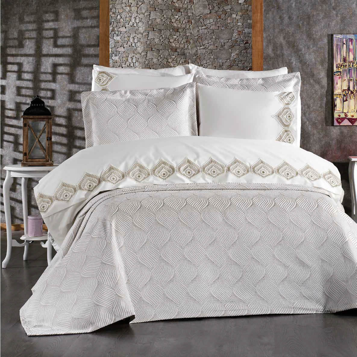 Juego de Cama para Novias "Monza" – Elegancia y Estilo Contemporáneo - COLOR CAPUCHINO