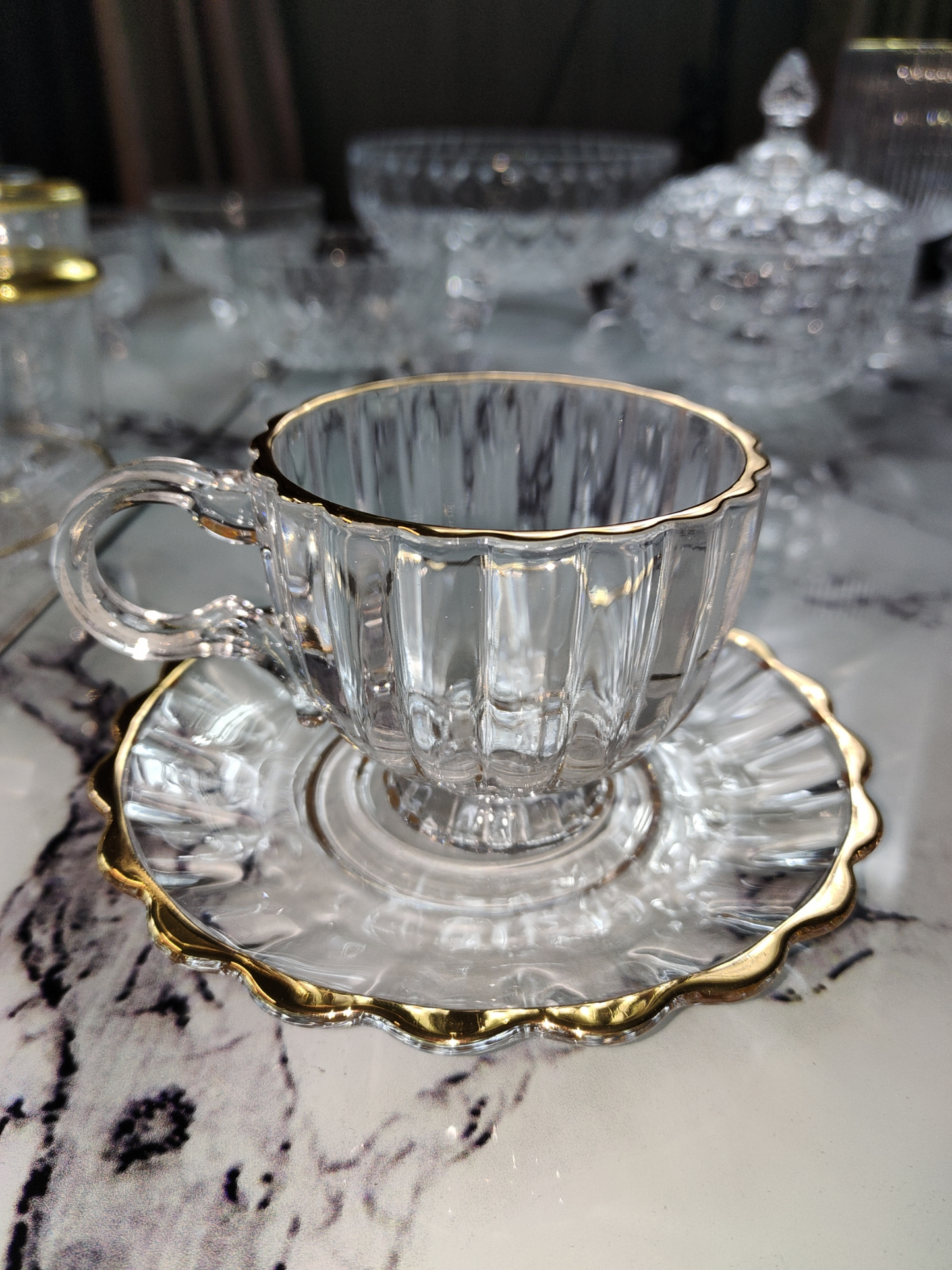 Set de 6 Tazas de Cristal con Platillos – Diseño Clásico y Elegante