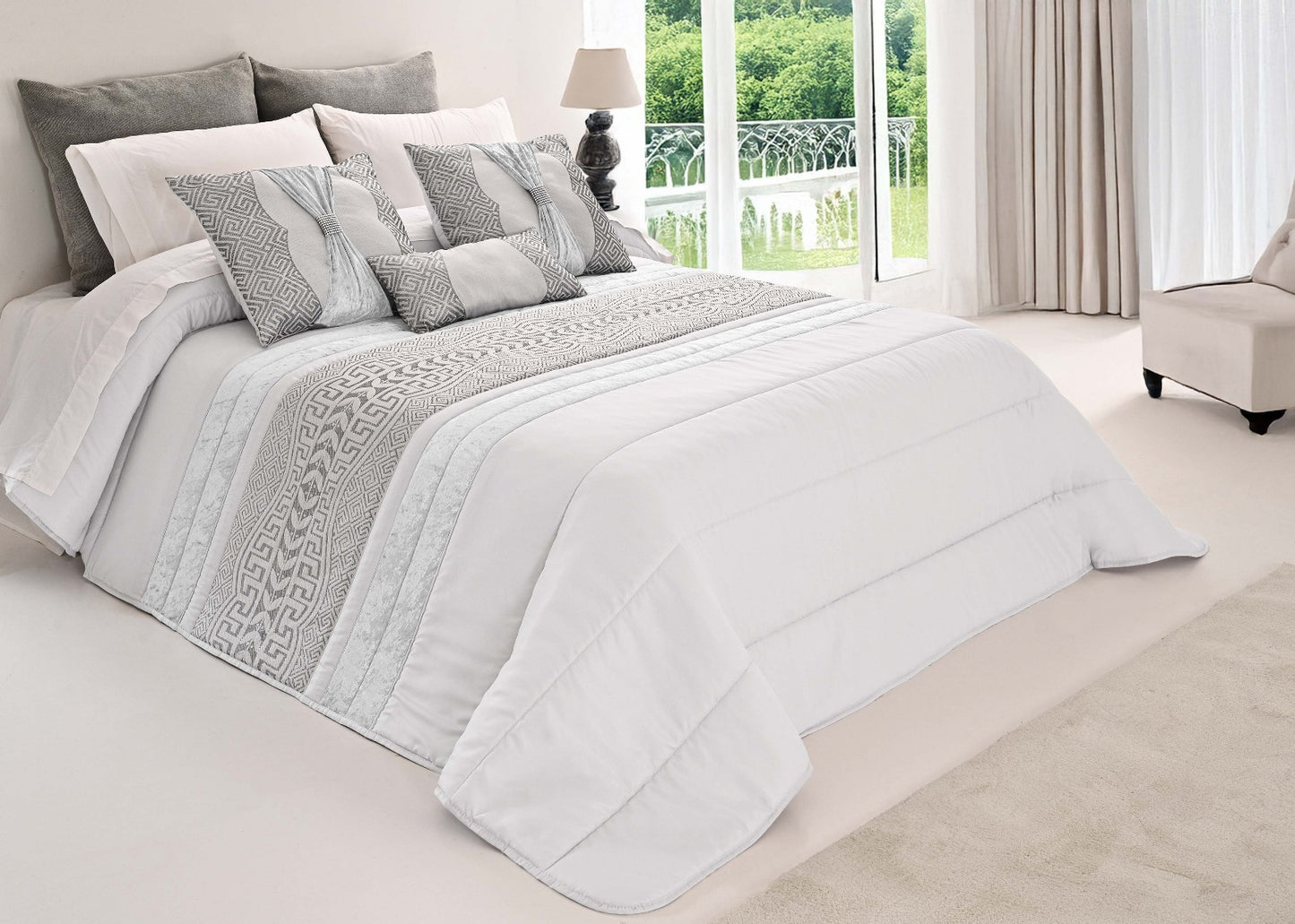 Colcha SUZY Elegante – Conjunto Decorativo con Tres Almohadas, 250 x 260 cm - COLOR BLANCO