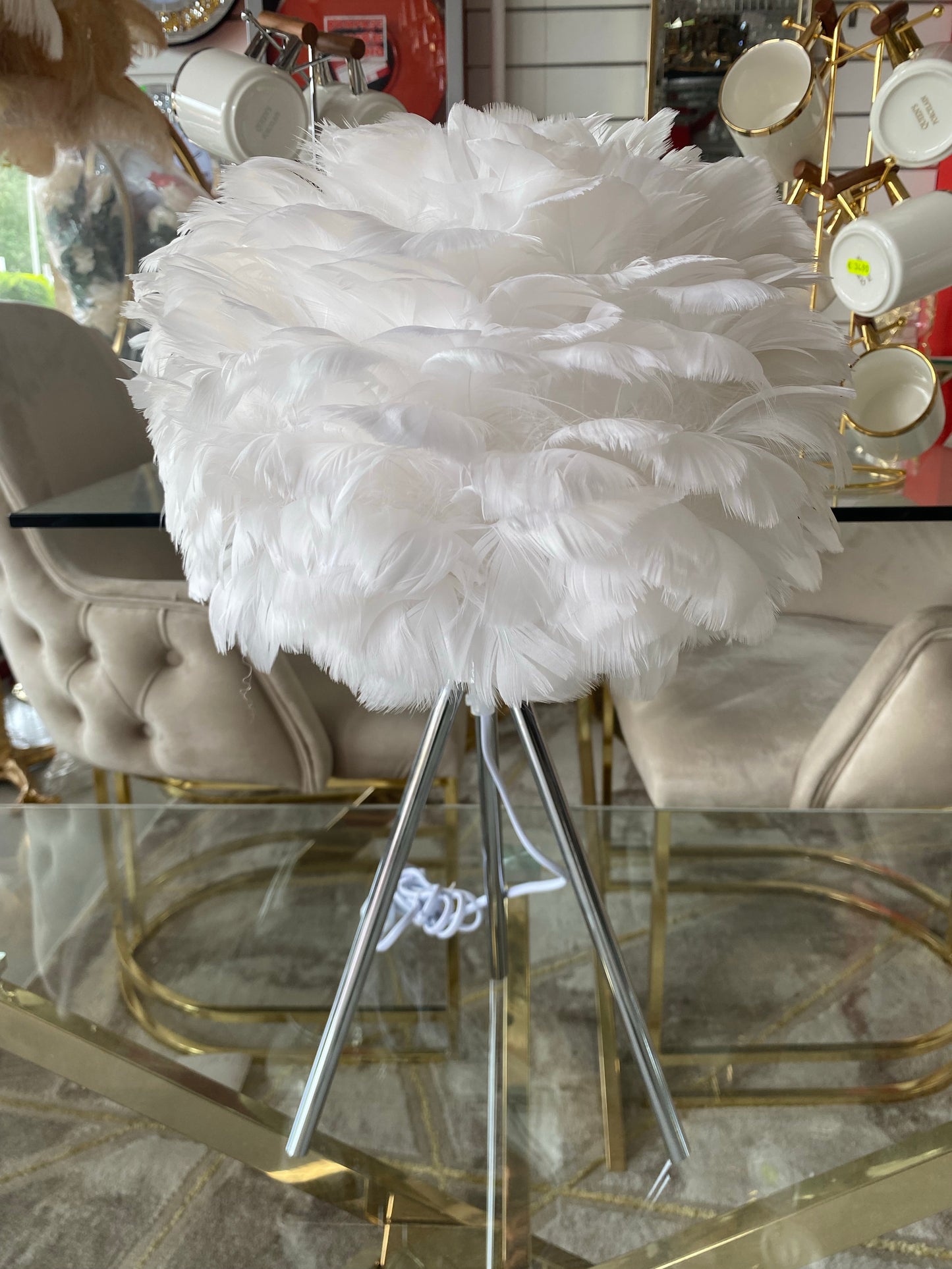 Lámpara de mesa plumas blanco dorado negro plata PM Desing