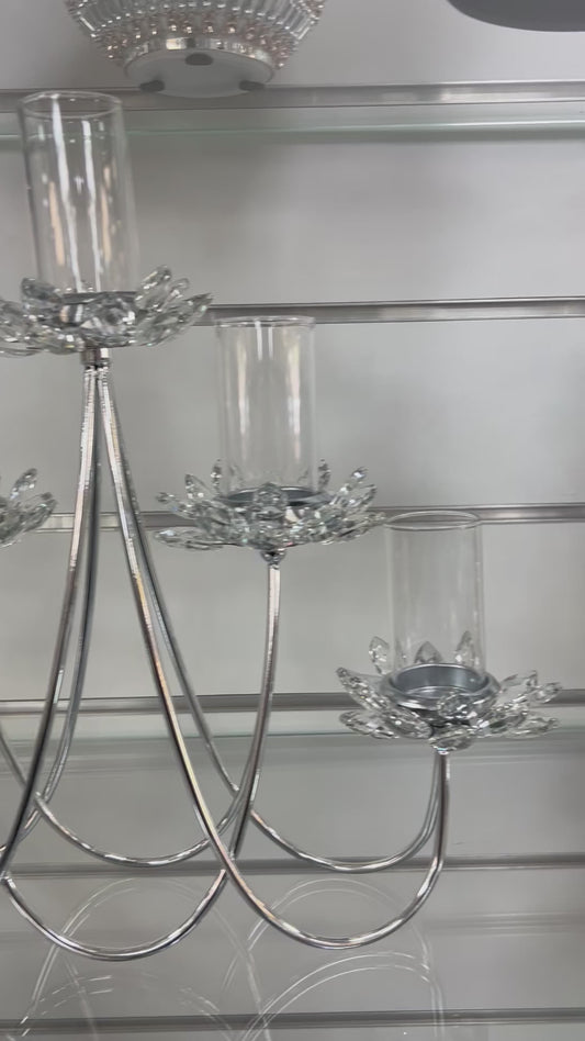 Candelabro alto de 5 braços com design elegante