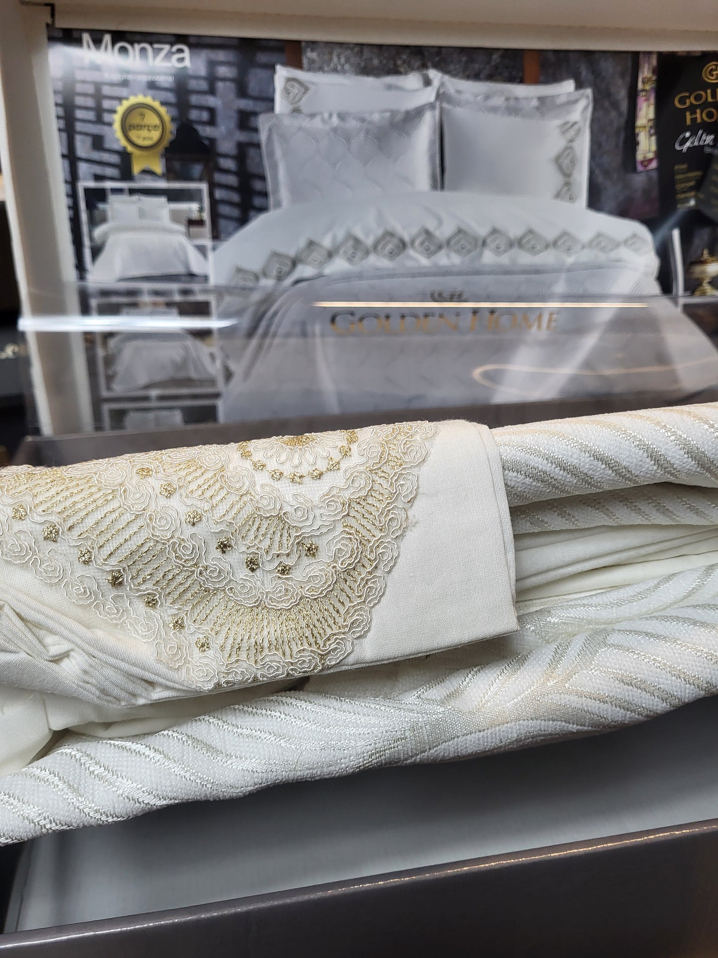 Juego de Cama para Novias "Monza" – Elegancia y Estilo Contemporáneo - COLOR CREMA