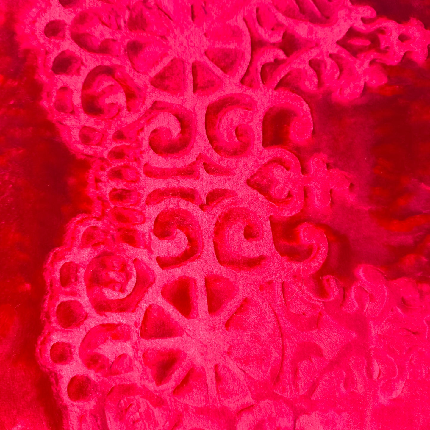 Manta de Felpa Color granate - Extra Suave y Cálida para Invierno (200x230 cm, 4,5 kg)