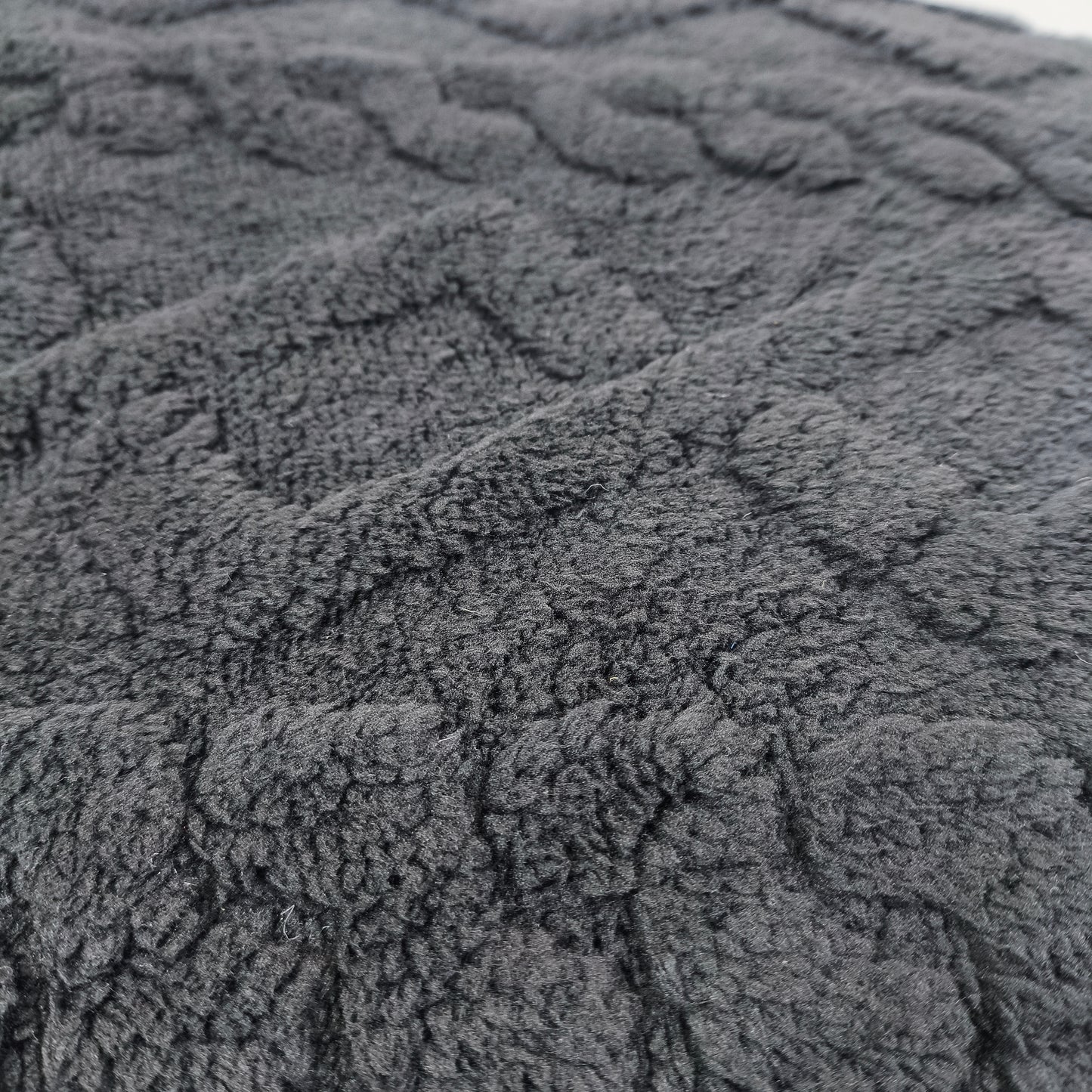 Edredón con TERCIOPELO Modelo Trenzas – 230 x 250 cm - COLOR NEGRO