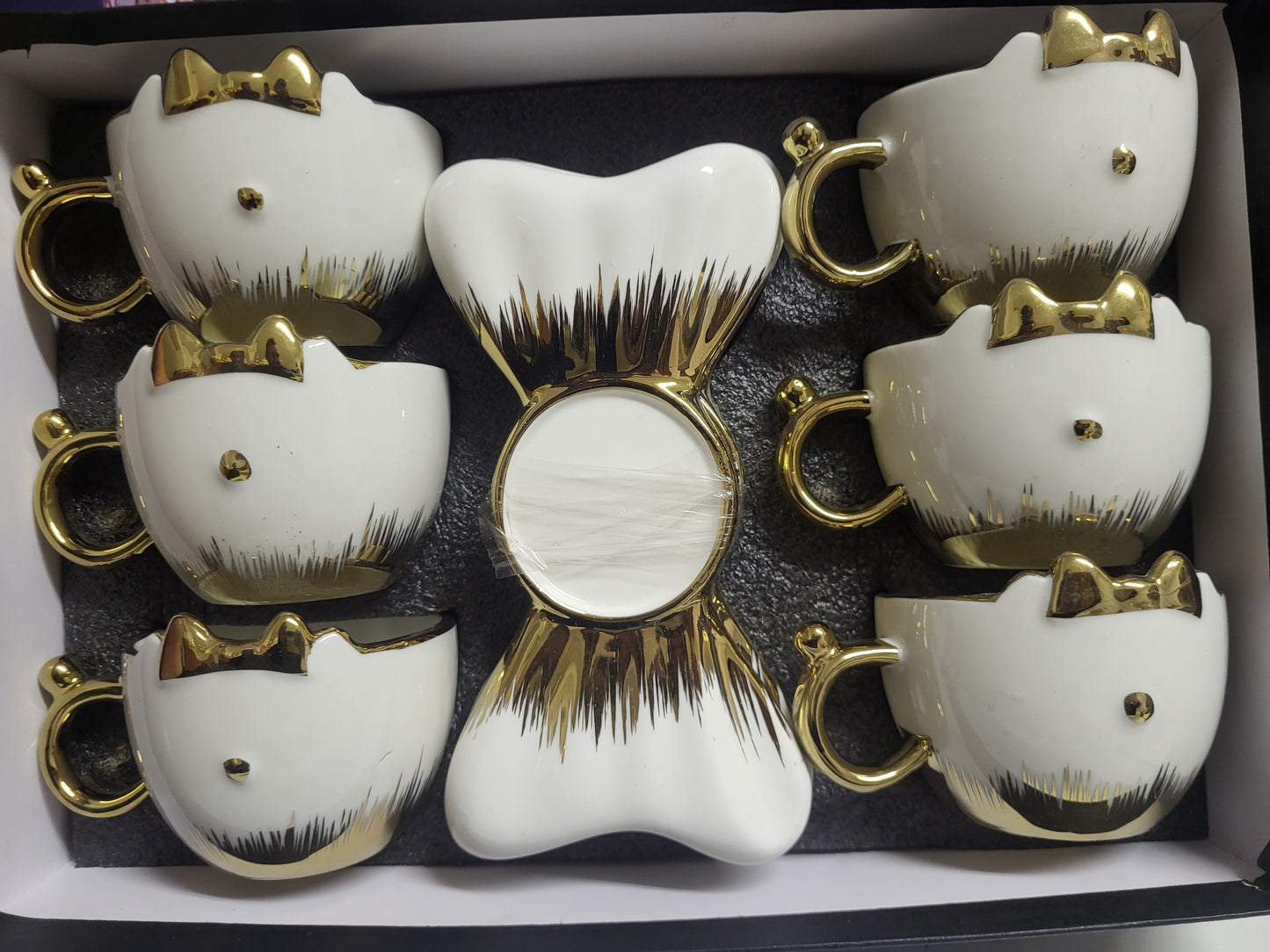 Set de 6 Tazas de Café Espresso con Bandeja – Diseño Gatito Blanco y Dorado 🐱✨