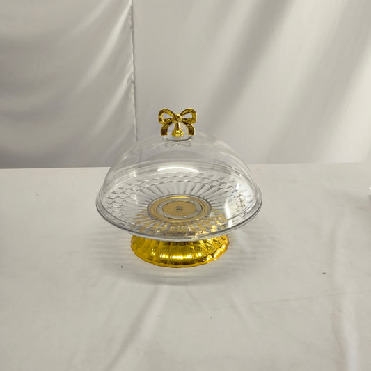 Prato com cúpula em plástico e base dourada com fita – Apresentação Premium