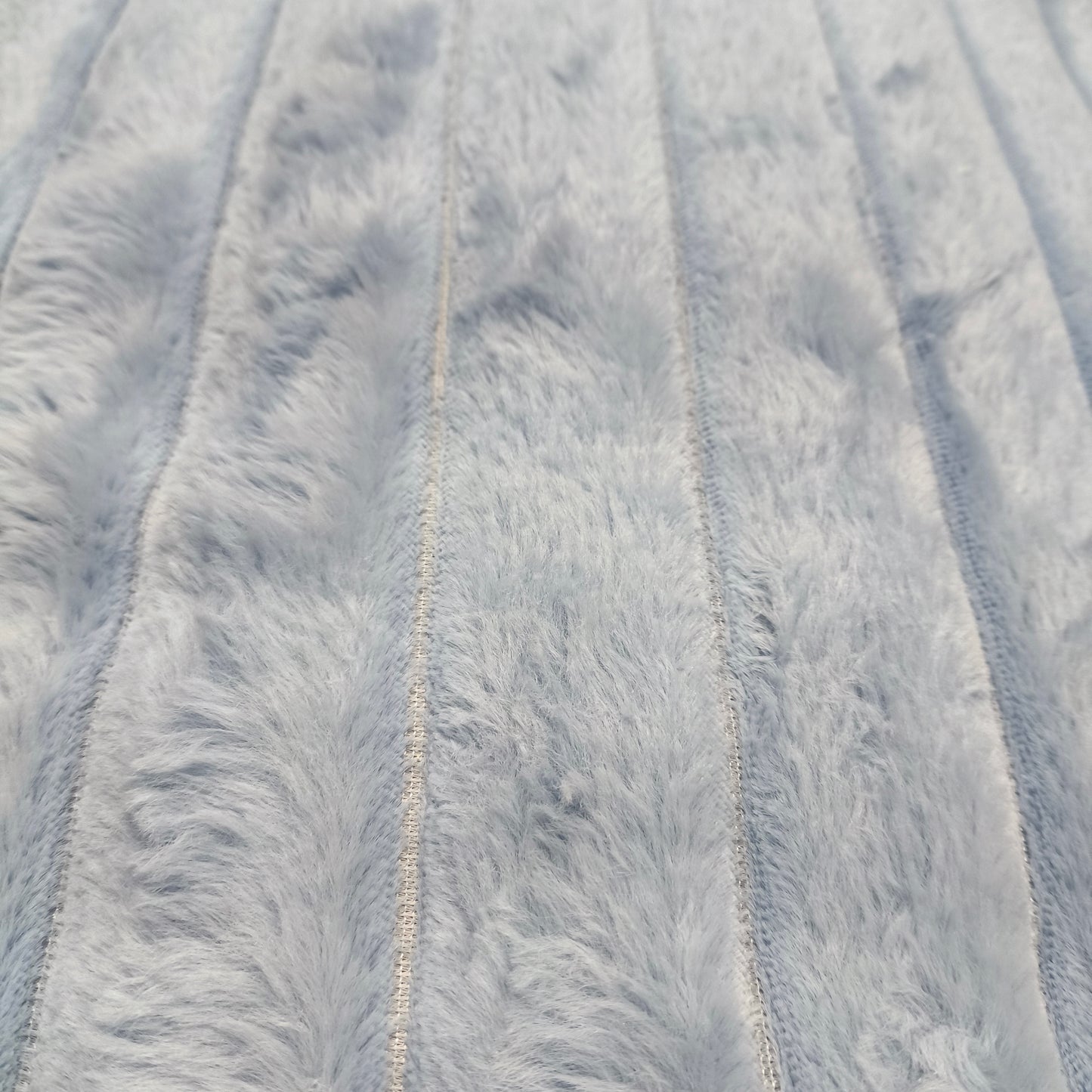 Edredón Aterciopelado con Borreguito MODELO TRAMA DE CANALÉ 2- COLOR AZUL