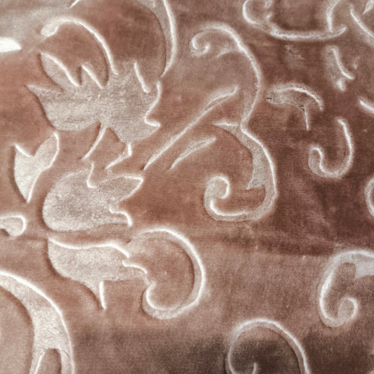 🛏️✨ Manta Súper Suave de Lujo HOME Deluxe 222x240 cm – 5kg – 100% Poliéster – Gramaje g/m² - COLOR MARRÓN