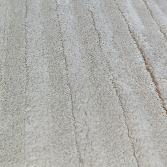 Curved Sheepskin Quilt – 230 x 250 cm – Beige