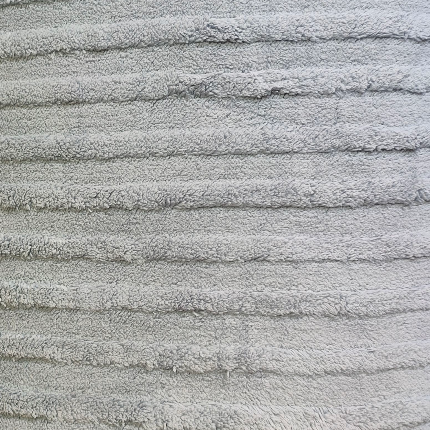 Edredón con Borrego Modelo Curvas – 230 x 250 cm - COLOR GRIS CLARO