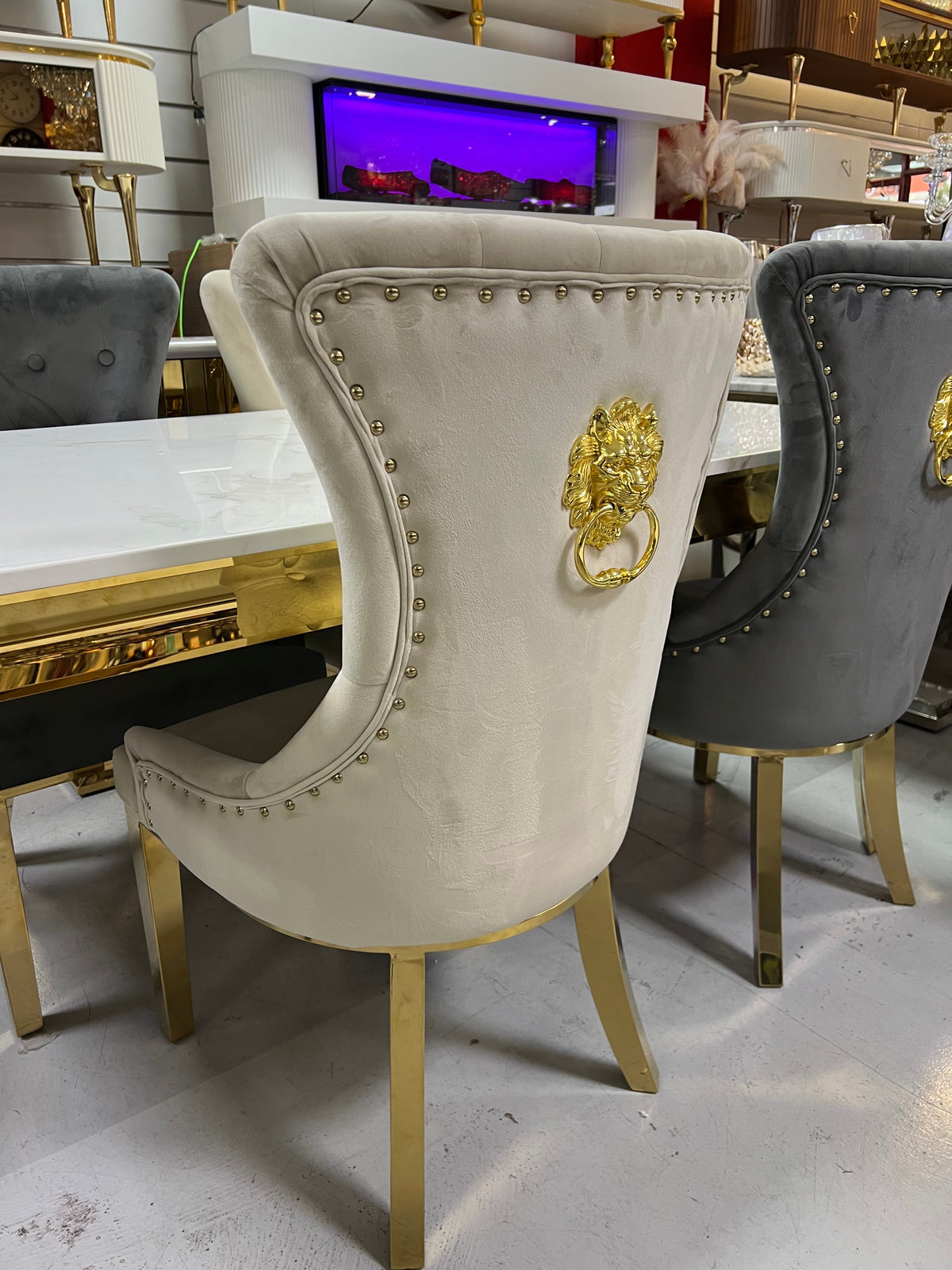 Leon · Beige
