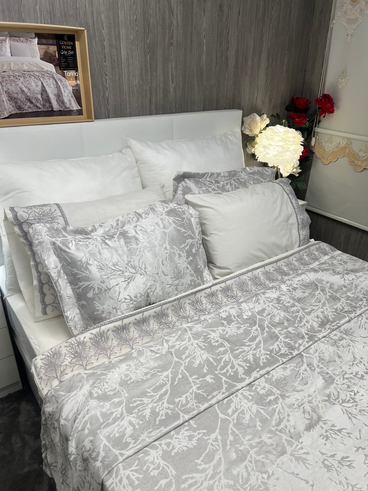 Juego de Cama para Ajuar "Torino" – Sofisticación Natural en tu Dormitorio
