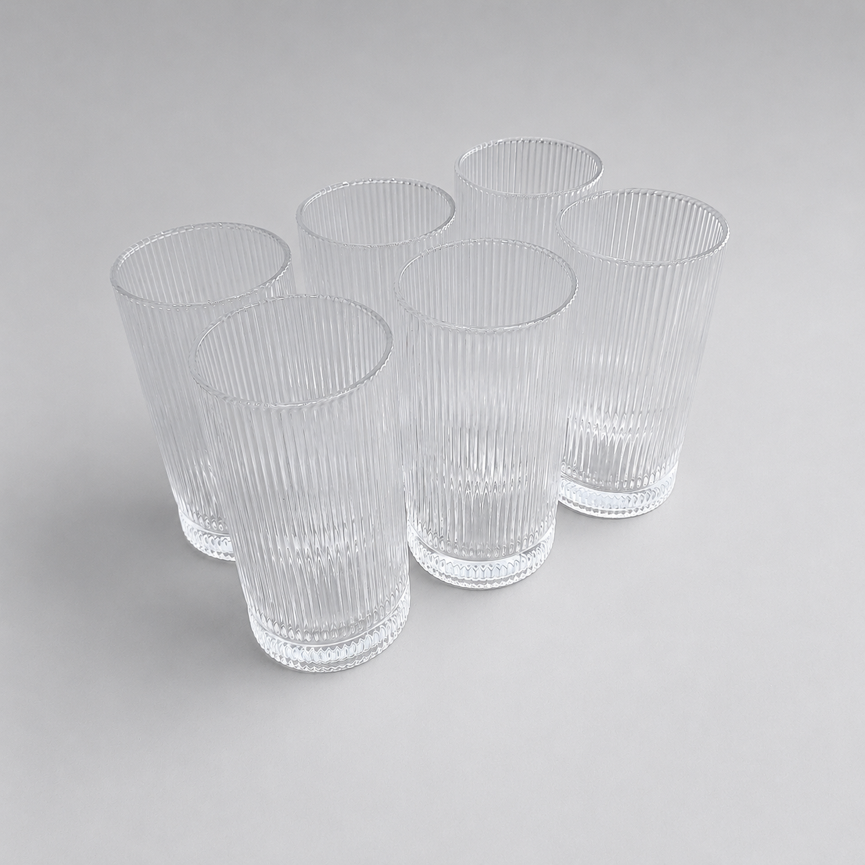 Set de 6 Vasos Altos Transparentes con Diseño Estriado