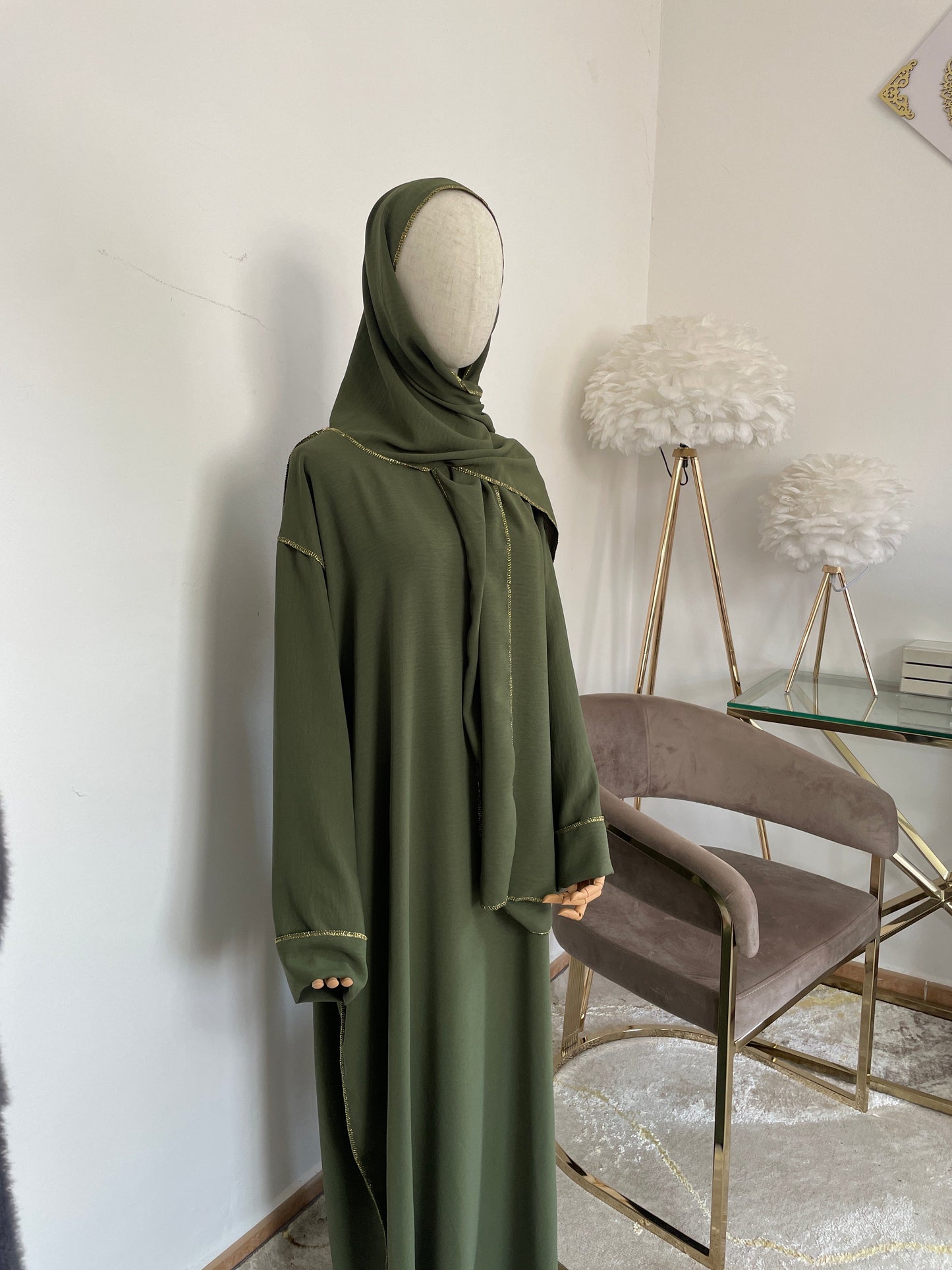 Abaya con velo integrado tela Crepe