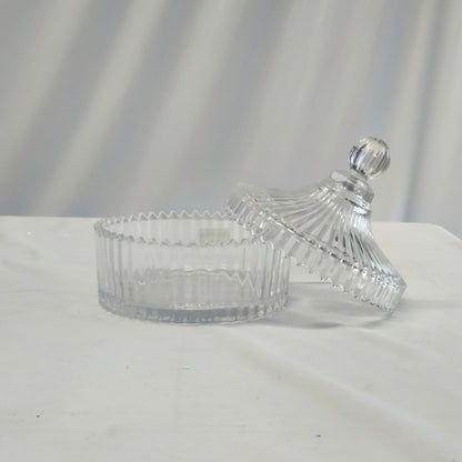 Frasco Decorativo de Cristal con Tapa Tallada – Elegancia para Almacenaje y Decoración