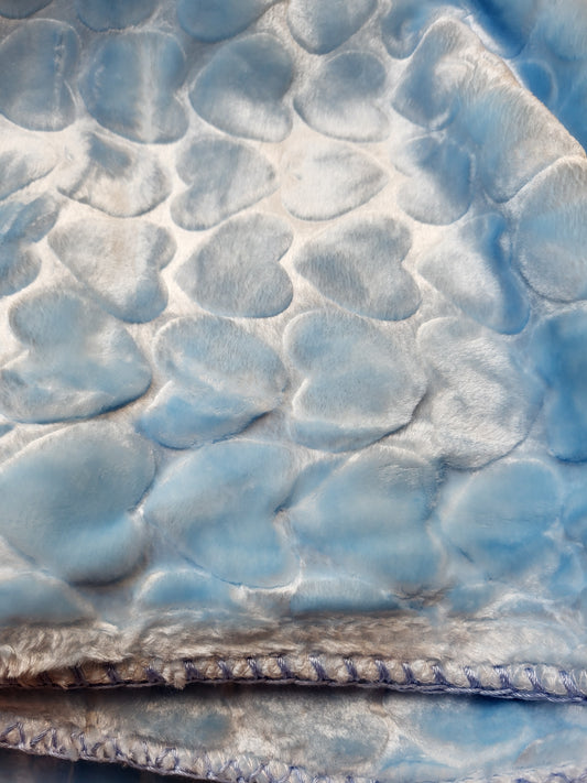 150 x 220 - Manta Rosa Súper Suave con Relieve 3D de Corazones – Tacto Terciopelo, Ribete Reforzado, Ideal Sofá o Cama - COLOR AZUL (Copia)