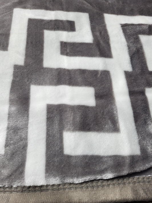 Manta Súper Suave 2-Ply ALZALUX 220×240 cm – 3,5 kg (4 colores) - GREY